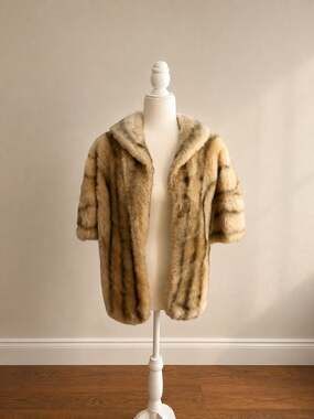 Vintage Regina Glenara by Glenoit Faux Fur Capelet Stole Wrap